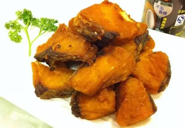 吃瓜俄罗斯熏鱼